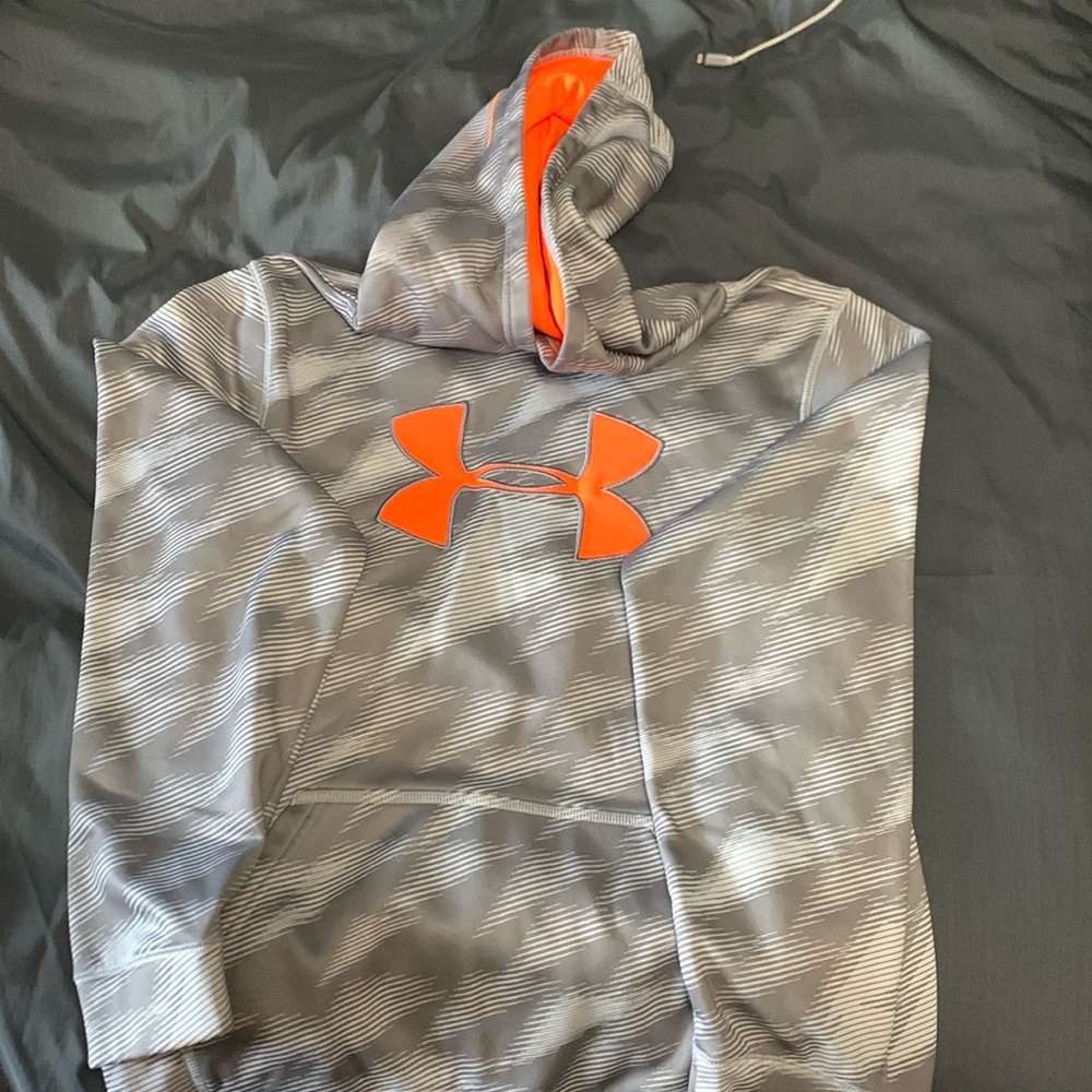 Under Armour Sweatshirt